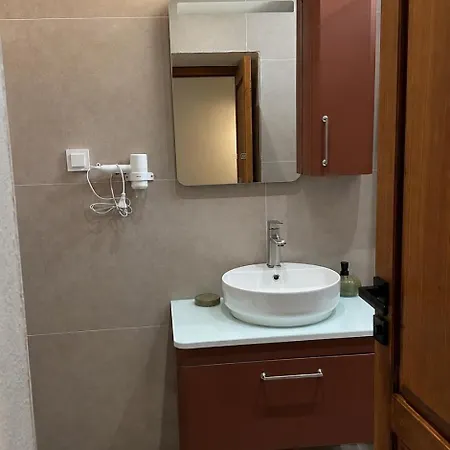 Cesmekoyici No1 Avlulu Tas Ev Hébergement de vacances